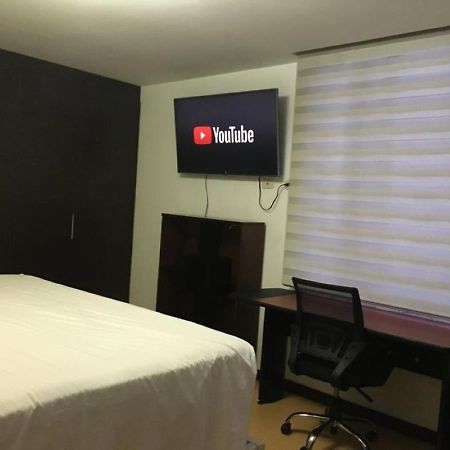 Misuitehotel La Carolina Кито Екстериор снимка