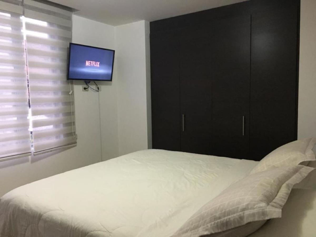 Misuitehotel La Carolina Кито Екстериор снимка