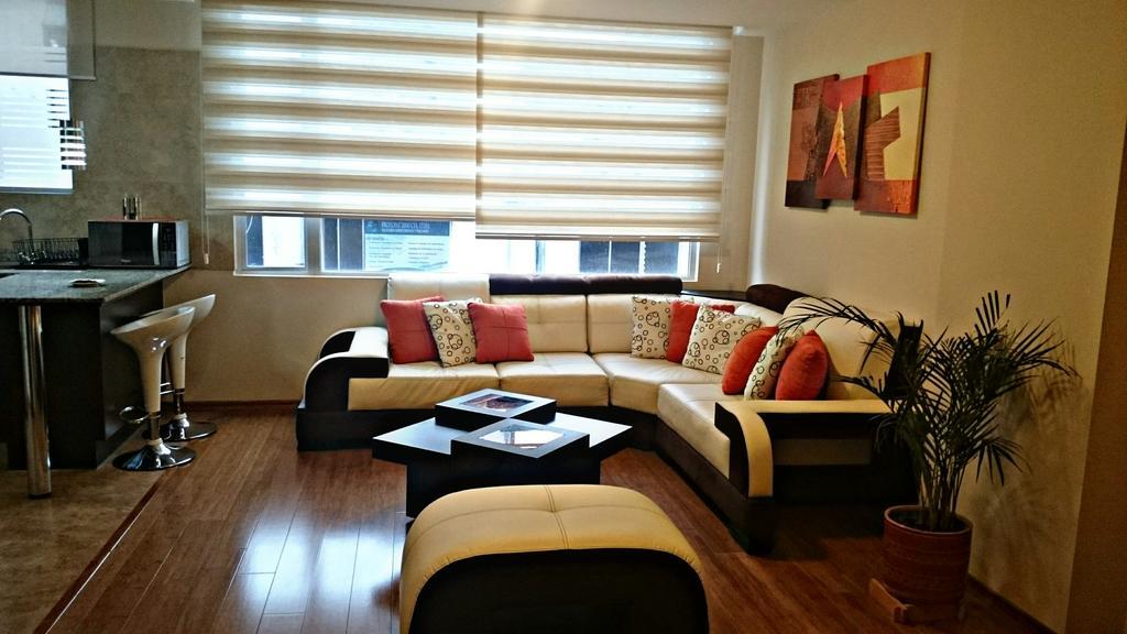 Misuitehotel La Carolina Кито Екстериор снимка