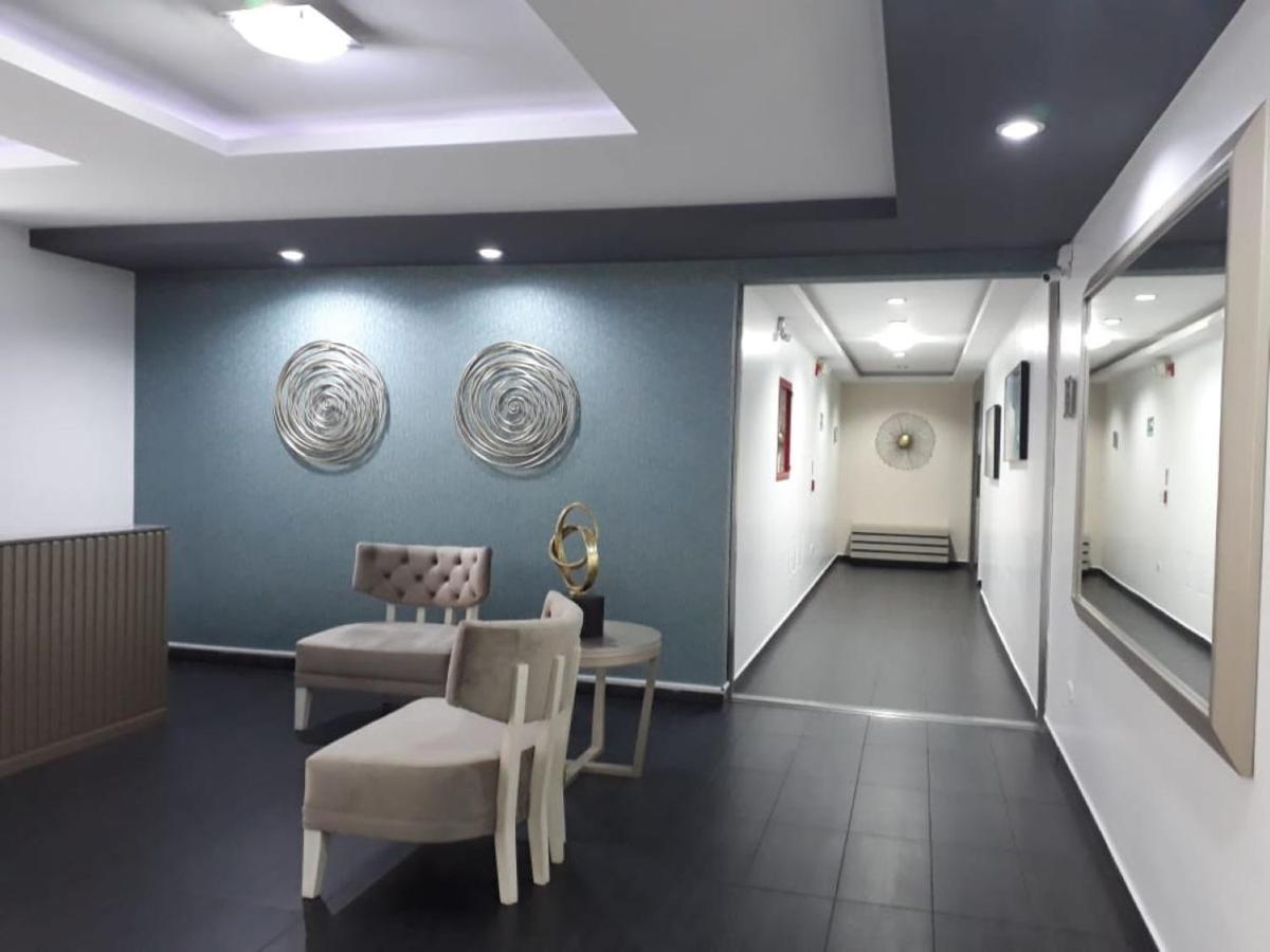 Misuitehotel La Carolina Кито Екстериор снимка